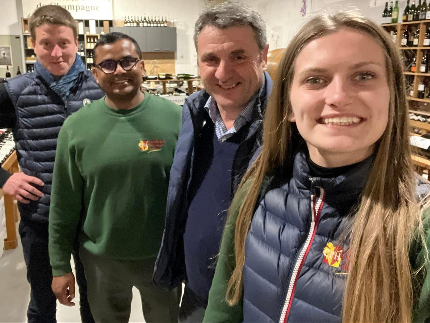 Benoît lahaye est son fils en livraison chez CPHWINES